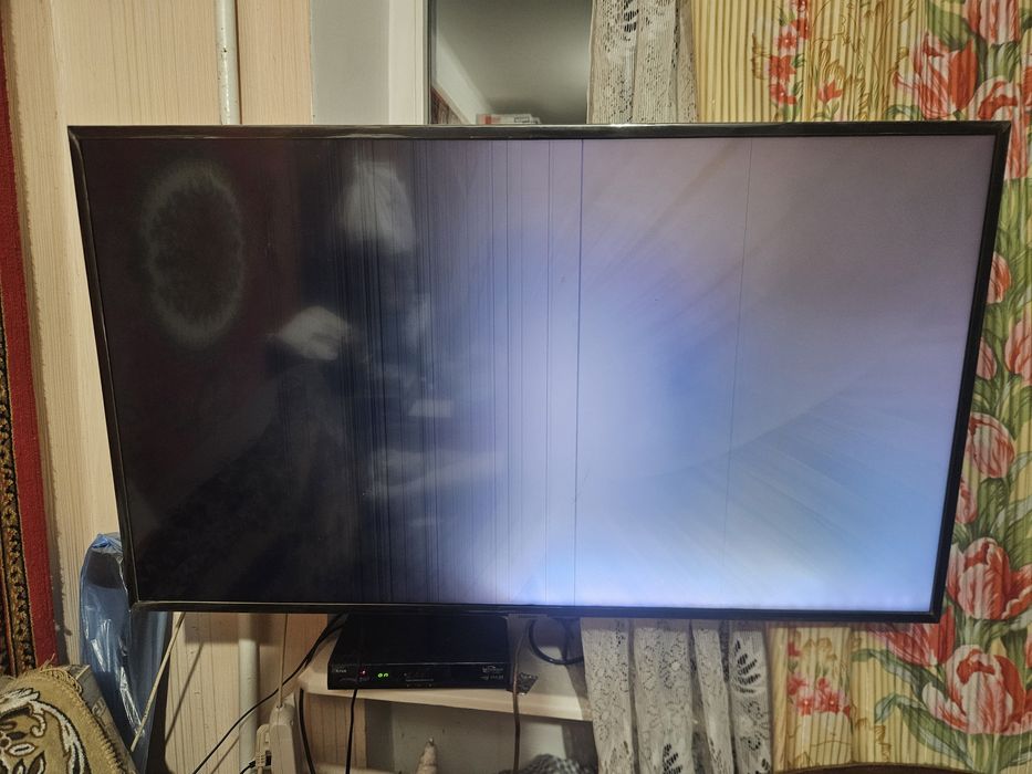 Телефизор samsung 40" під відновлення