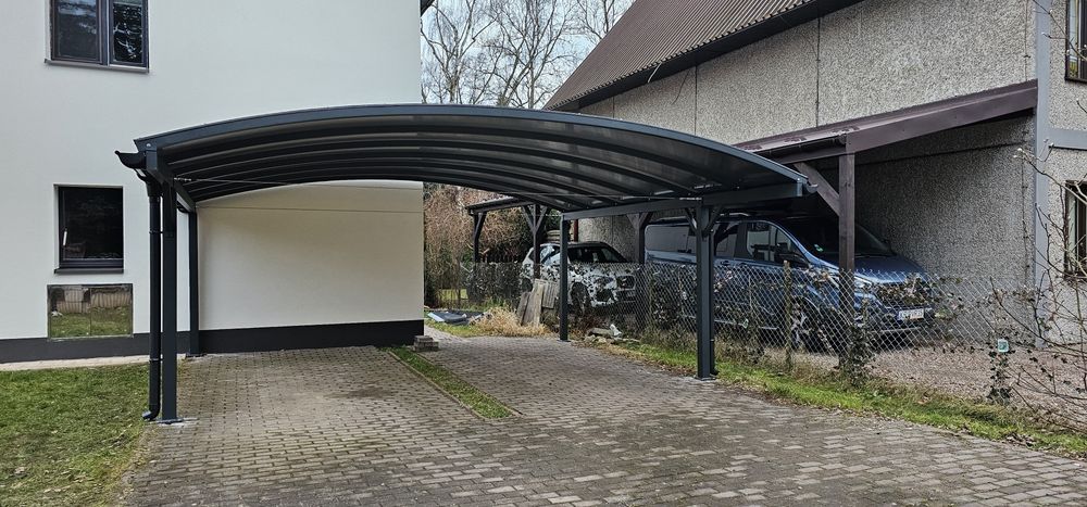 Wiata samochodowa 5,5x5,5m Antracyt