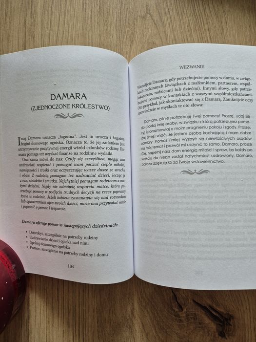 Archaniołowie i wniebowstąpieni mistrzowie. Unikat