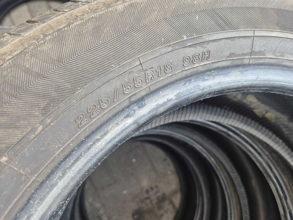Yokohama BluEarth E70 225/55r18 98H N4673