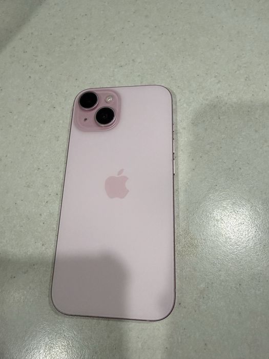 Apple iPhone 15 128Г розовый официал+2 стекла