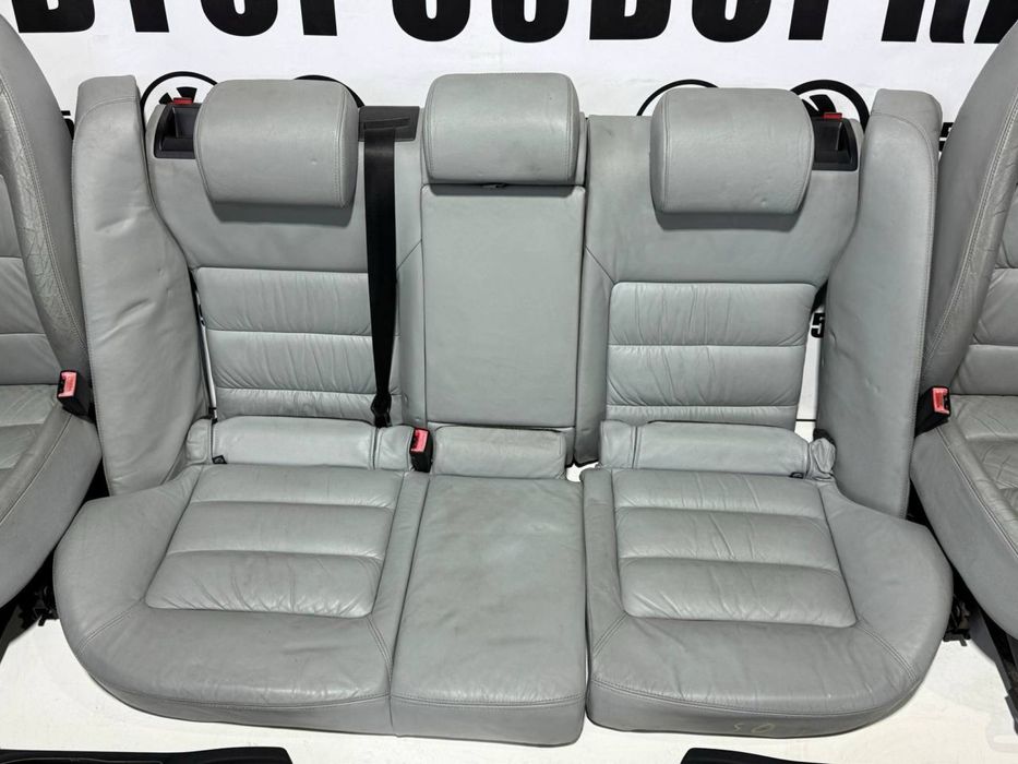 Салон кожаный сиденья шкода а5 универсал лифтбек сидіння сидушки А5