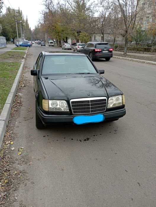 Продам Мерседес W124 E300 4 matic