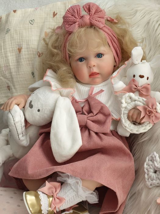 Lala w typie reborn z materiałowym brzuszkiem
