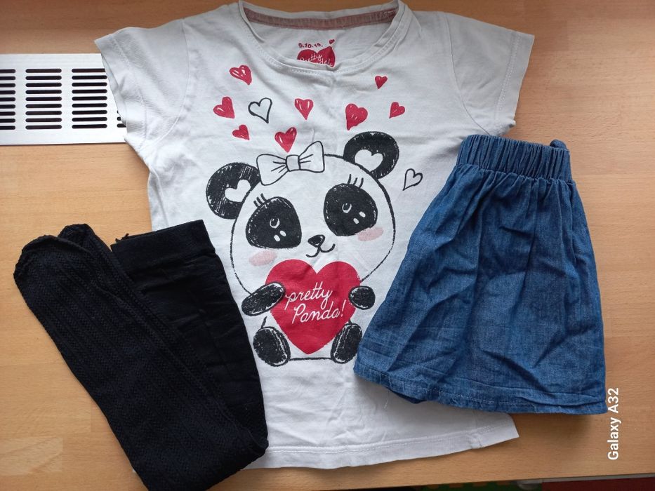 Zestaw spódniczka, rajstopy i koszulka (gratis)