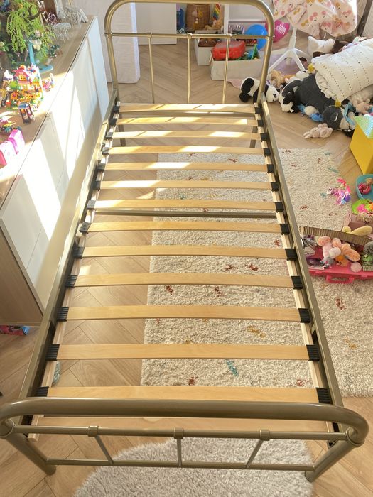 Złote łóżko dziecięce retro Vipack 90x200