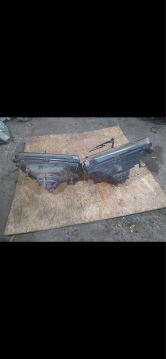Продам Фари Volvo 740