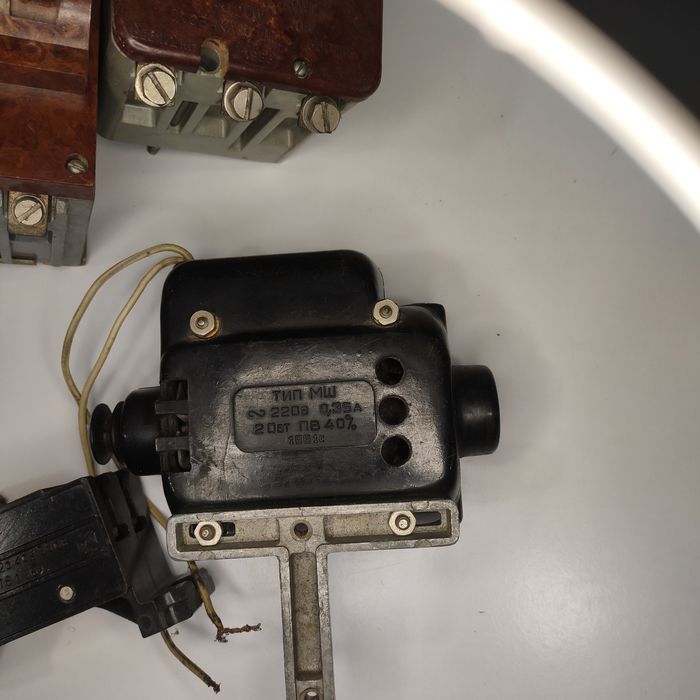 Мотор от швейной машинки МШ 0.35А 20Вт , РН1-40-2У3