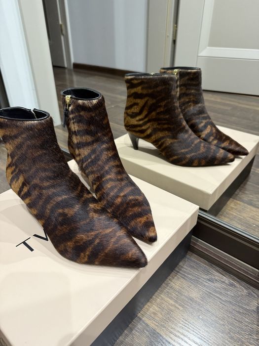 Nowe skorzane botki Twinset 36