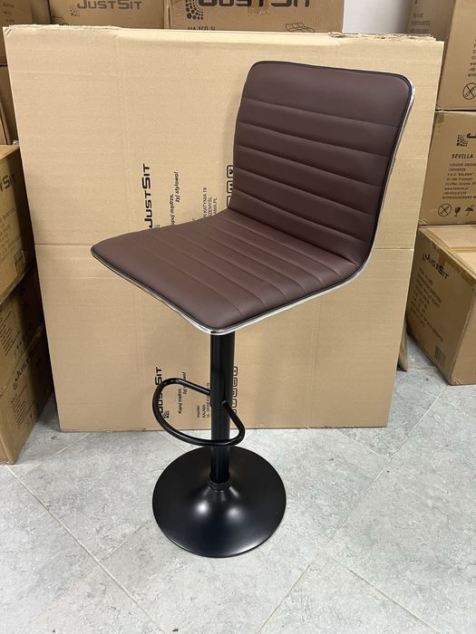 Барний стілець Hoker Just Sit Estero-коричневий