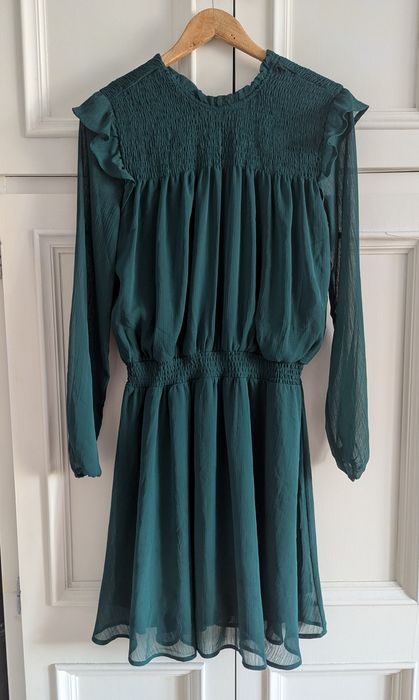 Elegancka sukienka butelkowa zieleń Mohito M