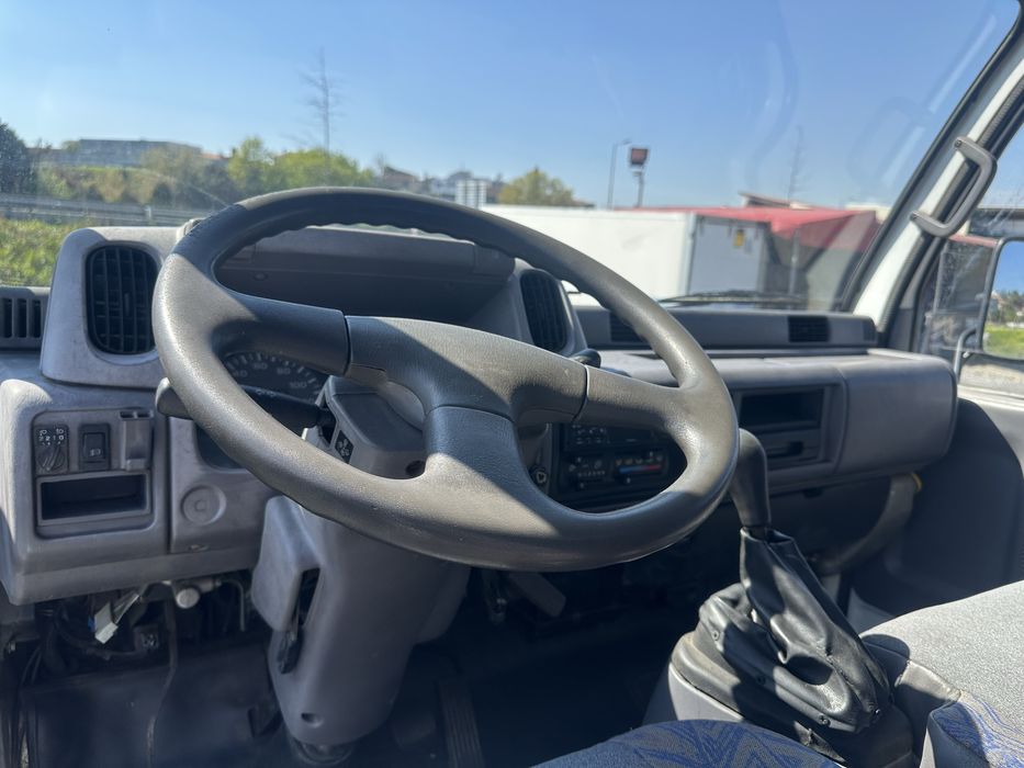 Nissan cabstar 3.0 turbo caixa aberta