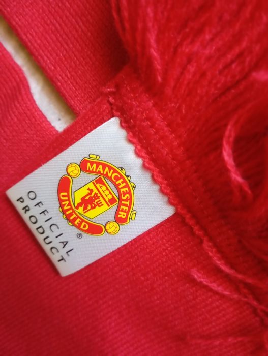 Szalik kibica Manchester United VIP matchday