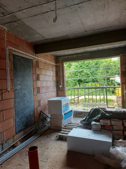 Elektryk z uprawnieniami, ogólne usługi elektryczne