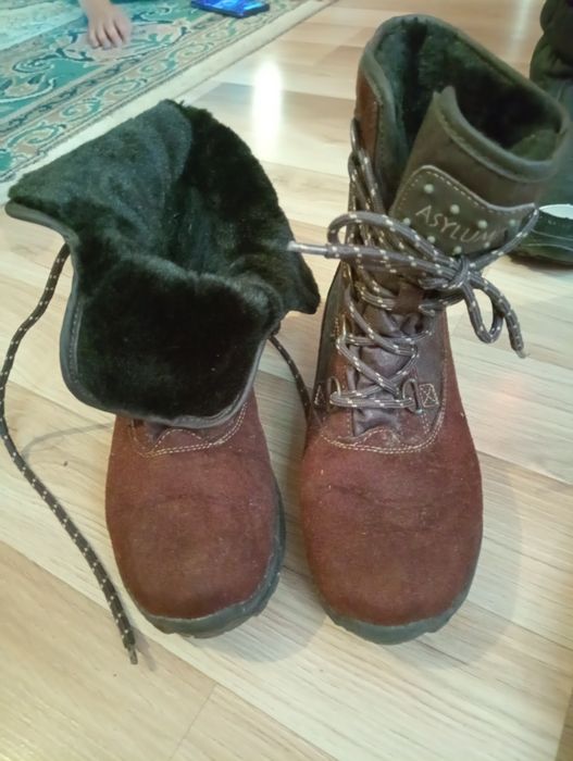 Чоботи жіночі теплі