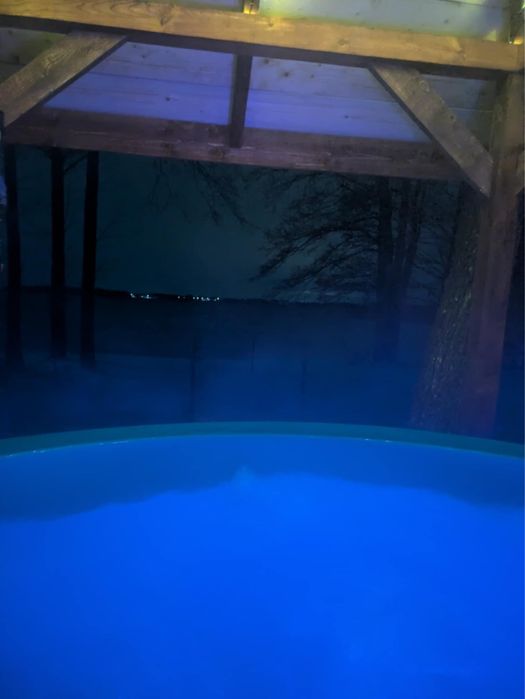 Domek nad jeziorem z balią