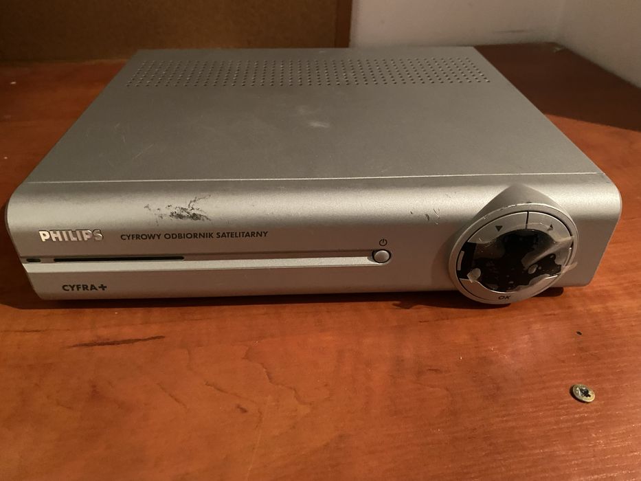 Cyfrowy odbiornik telewizyjny Philips DSR 3201/91 Canal + plus PILOT