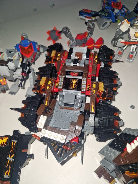 LEGO Nexo Knights 70320, 70315,  70321, 70323