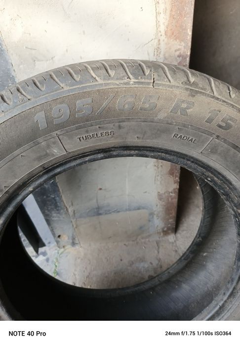 Шина б/у продам .