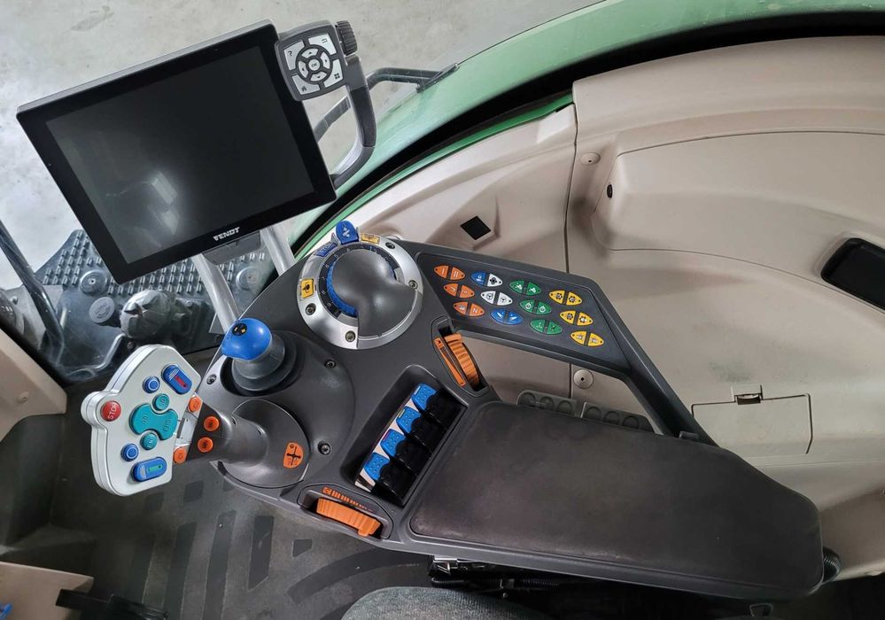 Fendt 828 Vario Profi Plus , GPS RTK,/826/927 nowe opony,mega zadbany