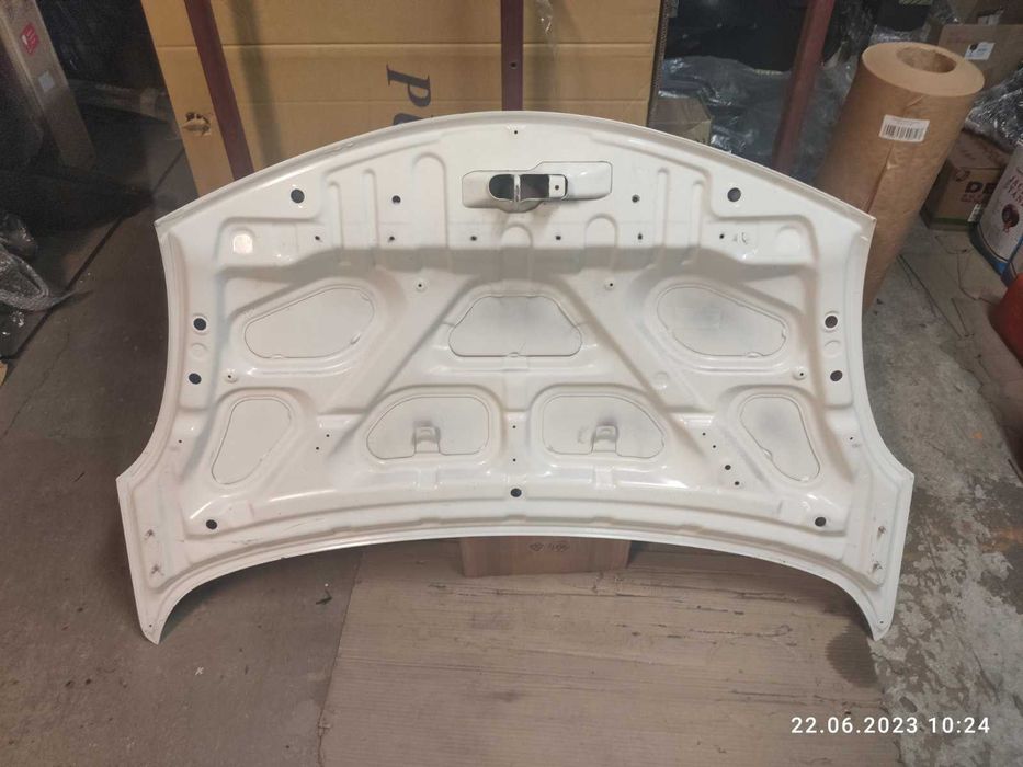 Капот Nissan Note -09