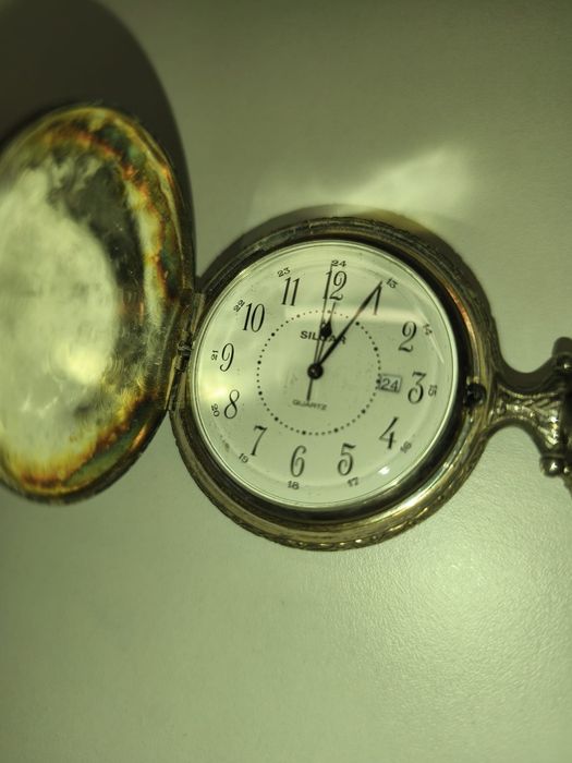 Relógio de bolso a pilhas