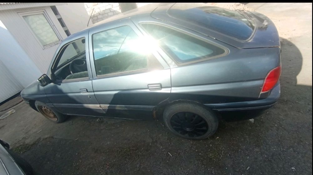 Продам Форд ескорт мк5 1993р 1.6 16v