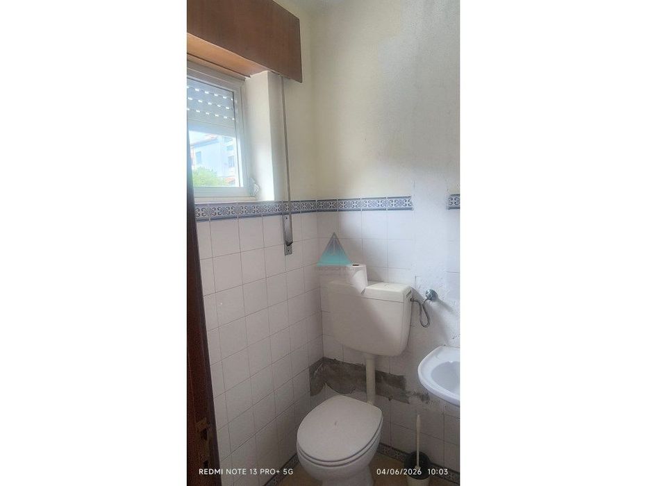 Moradia T3 com Garagem, Terraço e Logradouro em S. Simão, Azeitão