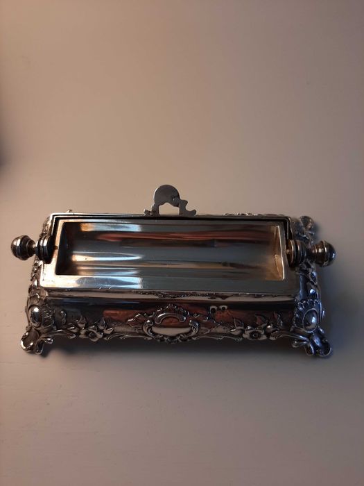 República Prato Prata de lei Diam. 34 cm.