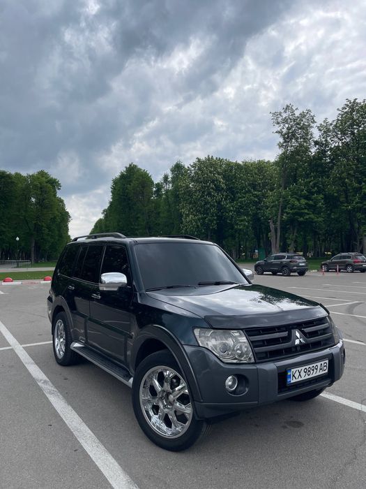 Mitsubishi Pajero Wagon 4