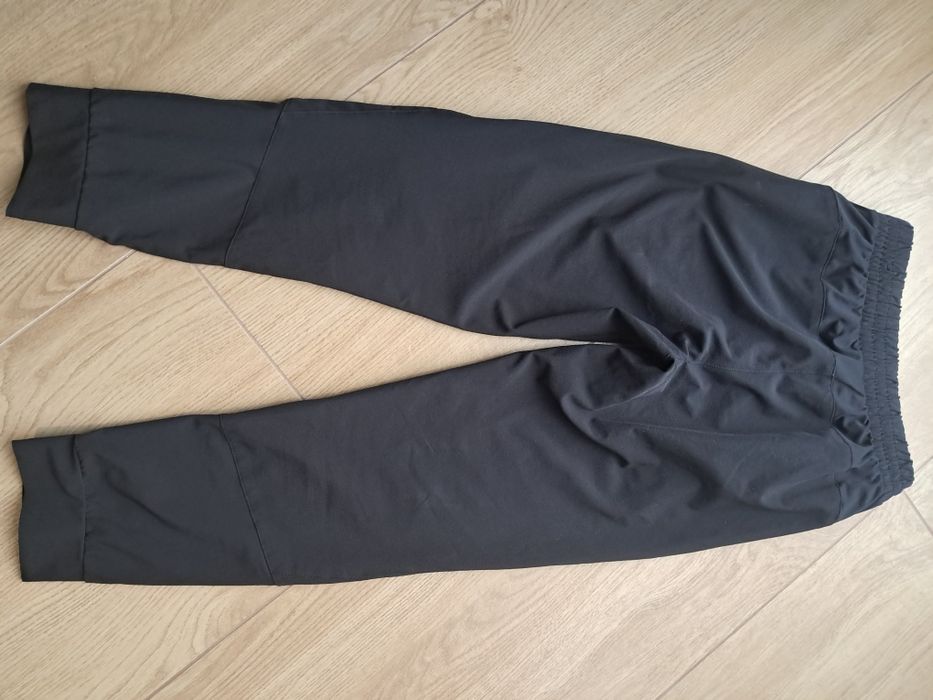 Віддам спортивні штани Decathlon 140розміру
