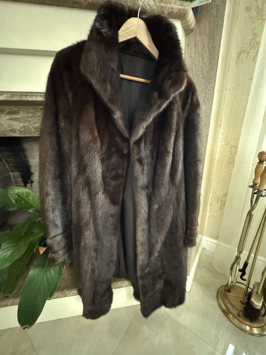 Норкова шуба в хорошому стані
