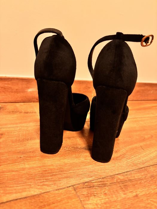 Sapatos tamanho 36