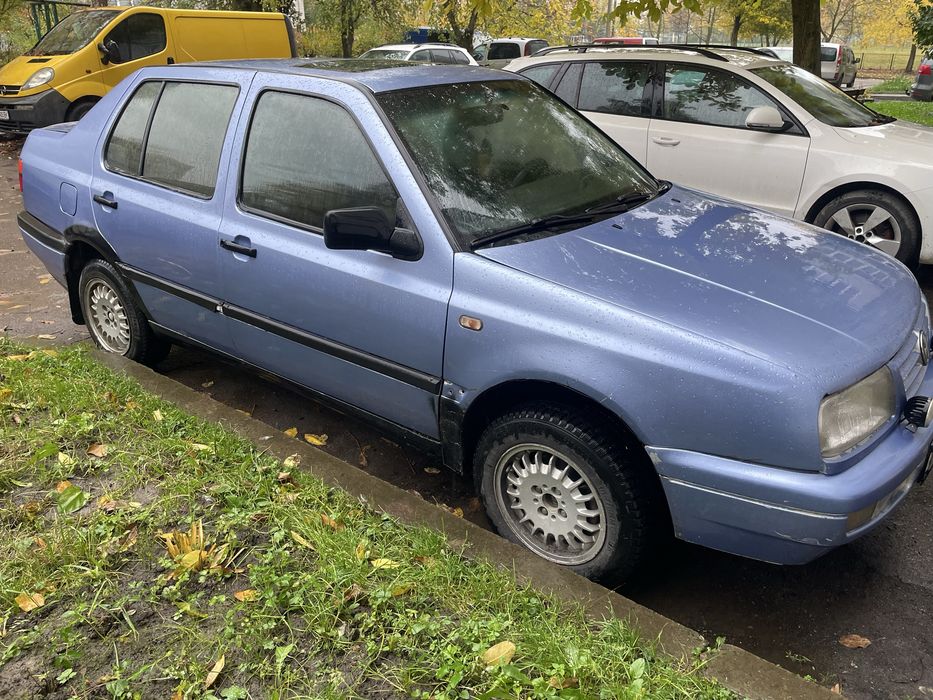Продам Volkswagen Vento 1993