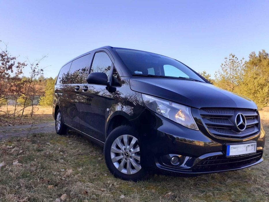 Wynajem busa Mercedes Vito Tourer - 8 osobowy. Wypożyczalnia busów.