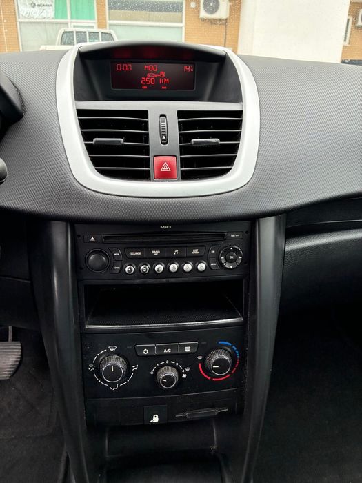 Peugeot 206 SW — fotografia 3