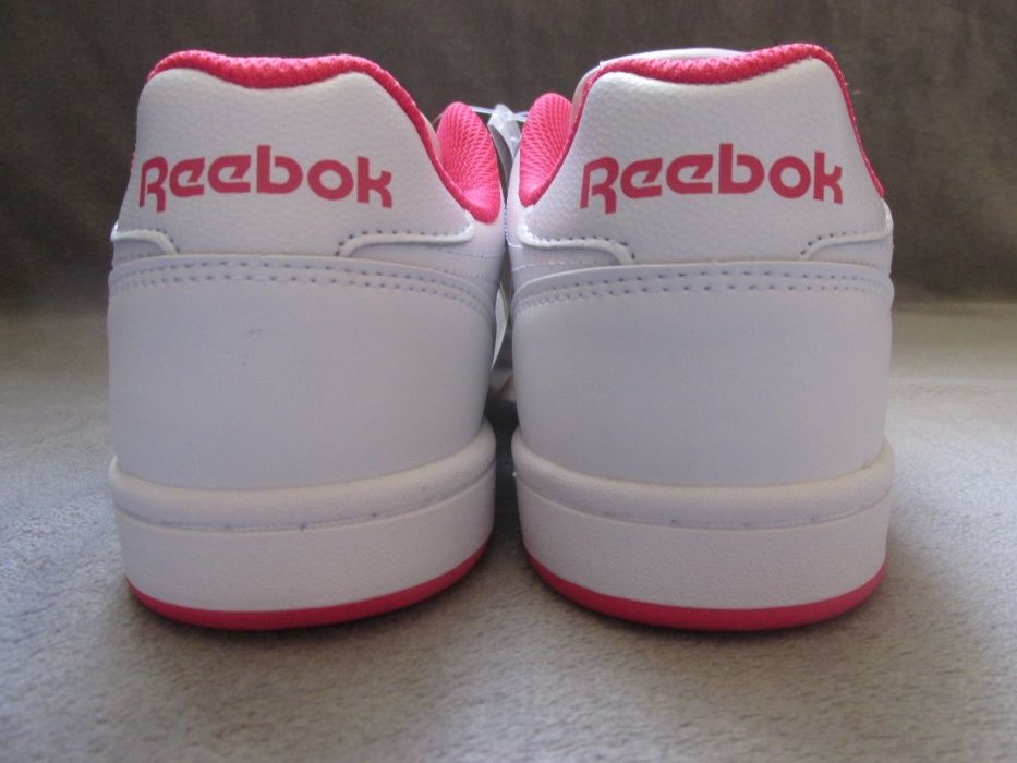 Nowe buty Reebok dla kobiety dziewczyny
