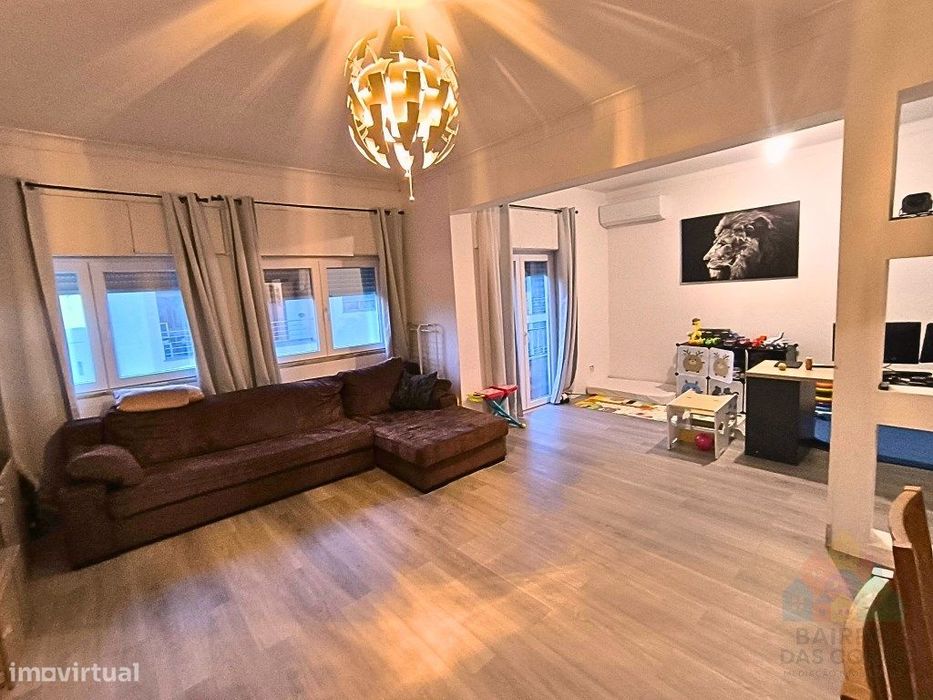 Apartamento T3 Duplex junto estação ferroviária em Abrantes