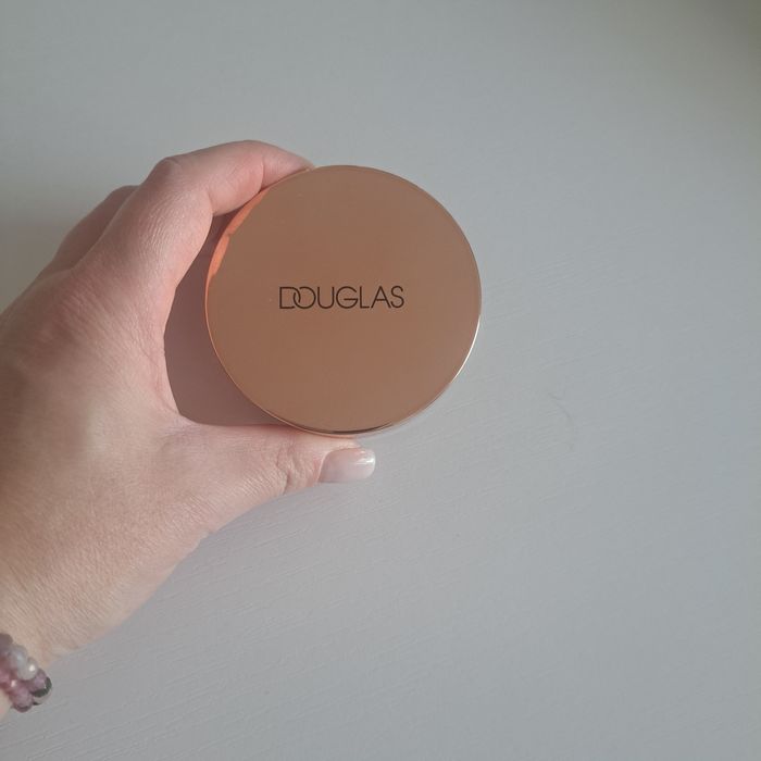 Bronzer marki Douglas