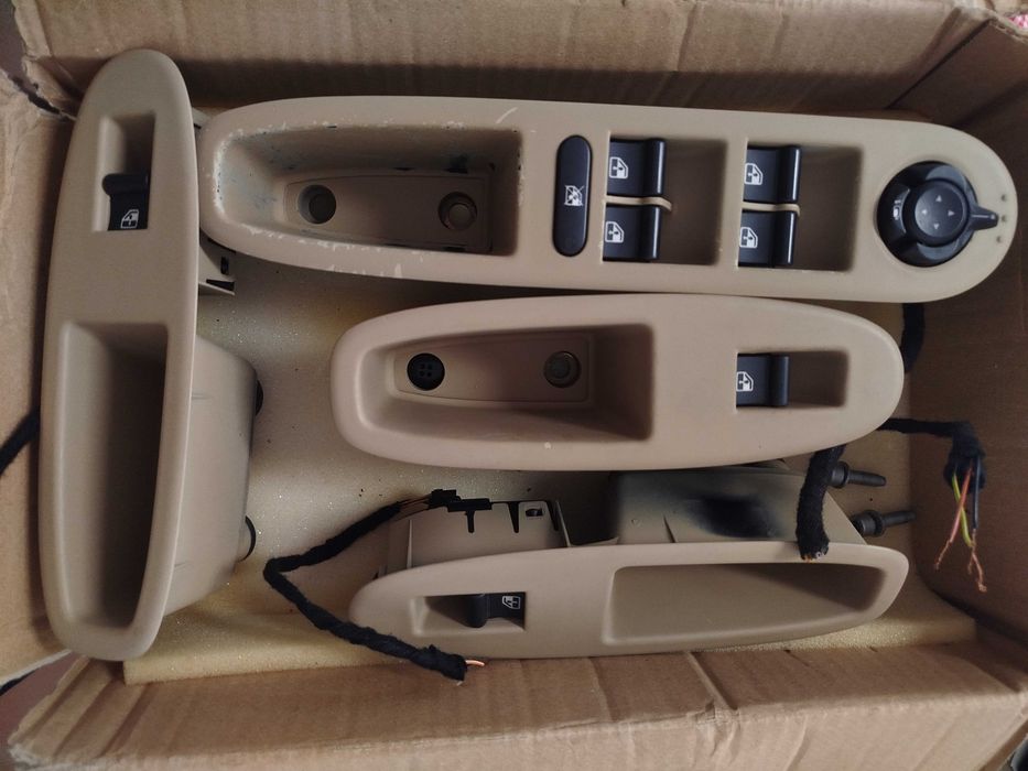 Kit completo de painéis de interruptores — Alfa Romeo 159 (vidros elétricos + espelhos, bege/beige, 4 portas como na foto