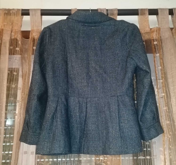 Blazer casaco lindo com detalhes em dourado