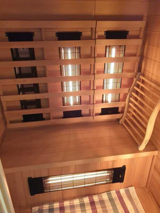 Sauna infrared infrarot na podczerwień full spectrum czerwone światło świeci na czerwono najlepsza DOTYKOWA SZKLANA WYSYŁKA TRANSPORT MONTAŻ 24H