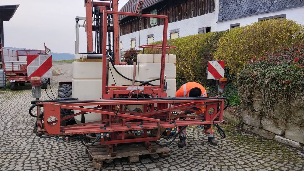 Opryskiwacz  polny zawieszany Gebr IS600 . 12 m 600 l