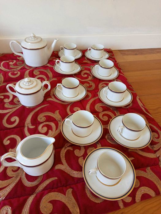 Serviço Mesa -  Vista Alegre Cambridge 12 pessoas + Café e Chá