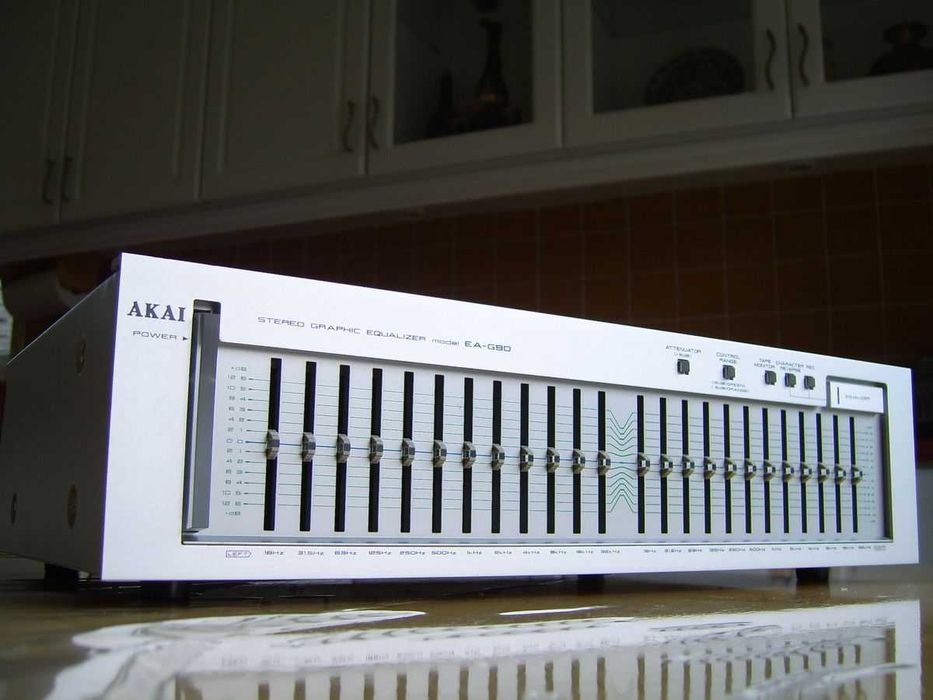 Akai Equalizer EA-G90 EA G90  W Pięknym Stanie