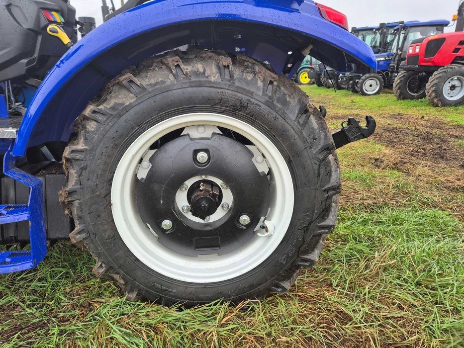 Трактор Файтер 254 РД с козырьком