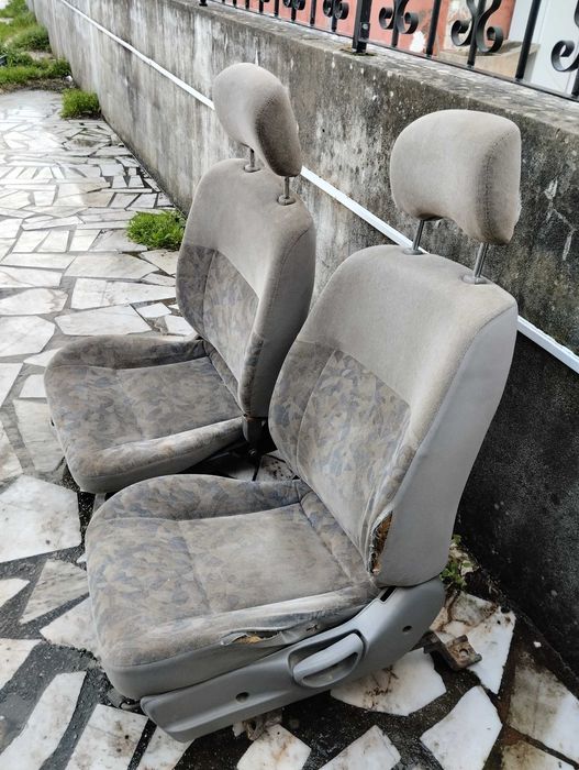 Bancos Nissan D22 Navara