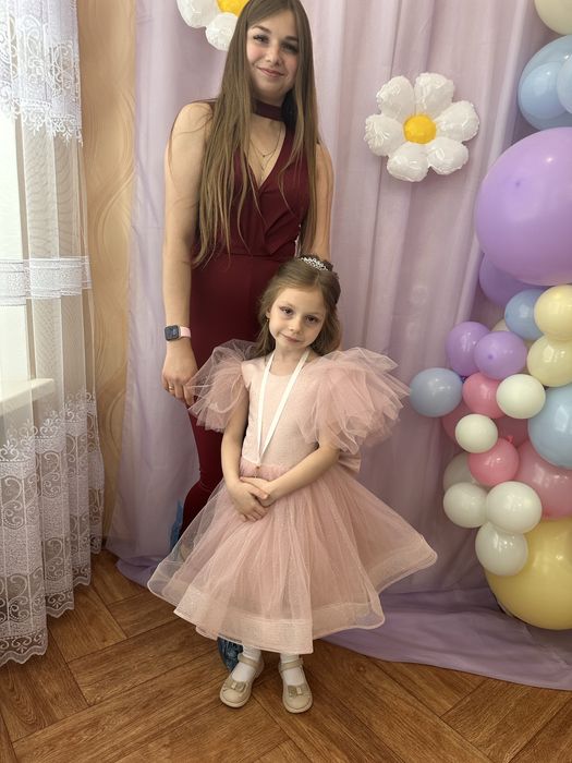 Сукня на випуск розміру 116