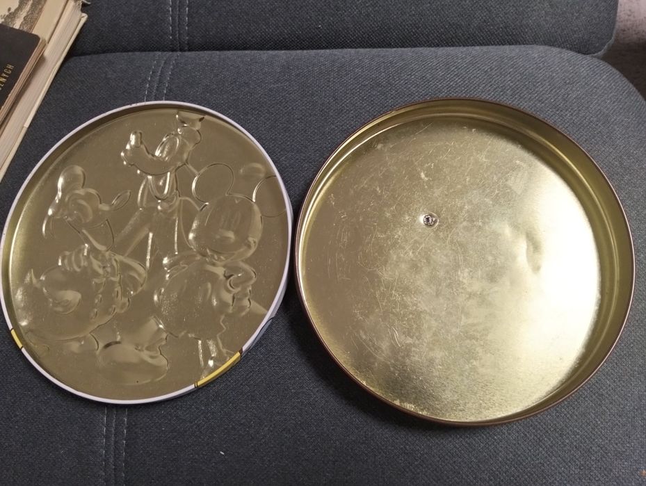 Myszka Miki, kaczor Donald, Goofy Disney opakowanie po czekoladkach