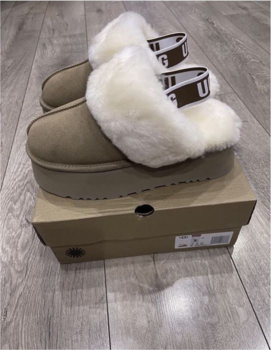 Жіночі Замшеві уггі на платформі UGG W FUNKETTE кольору кемел